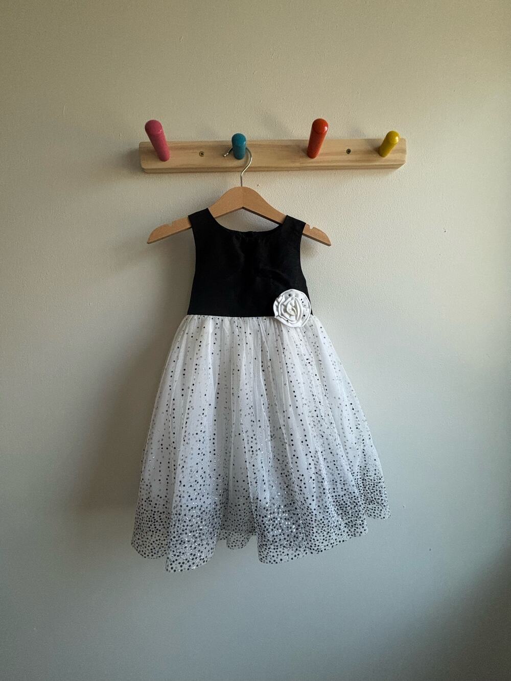 Special Occasion Sparkly Black & White Dress 2T